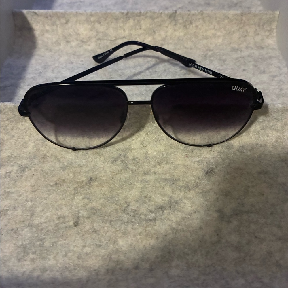 Quay Australia High Key Mini Aviator Sunglasses - Black Gradient
